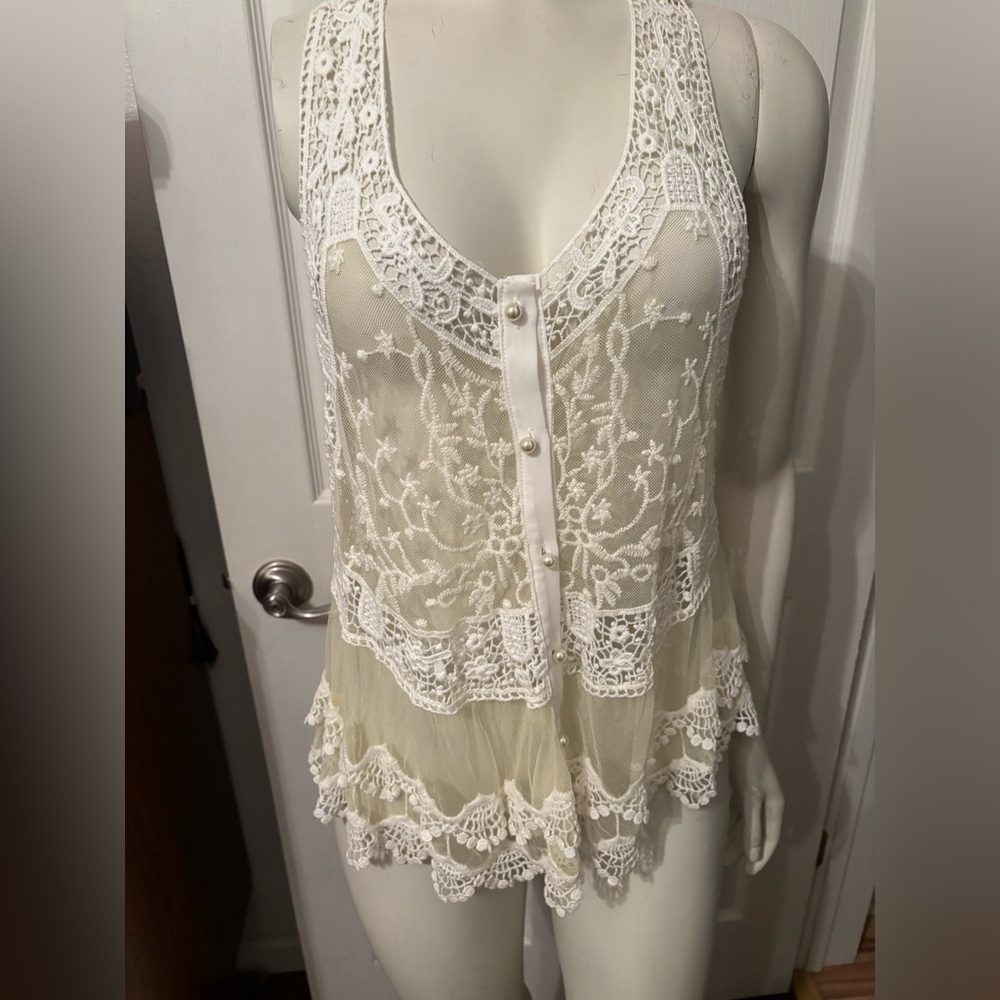 Venus lace overlay tank vest NWOT S
